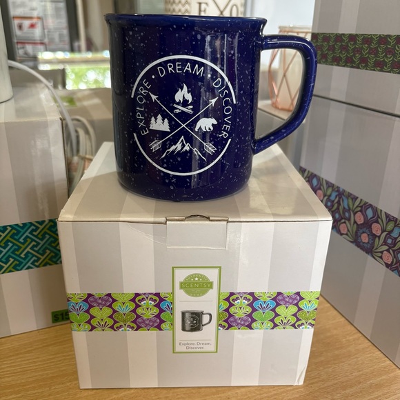 Explore. Dream. Discover. Wax Warmer - Picture 1 of 1